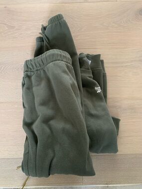 Reebok Green Matching Set